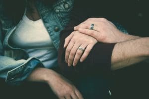 נישואי יוטה – נישואים אזרחיים בישראל בהיוועדות חזותית (מידע משפטי חשוב)