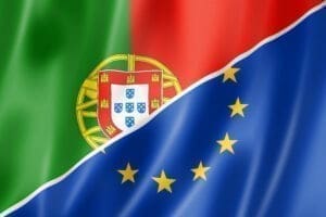 דרכון פורטוגלי עבור ילדים ובני זוג של בעלי אזרחות פורטוגלית